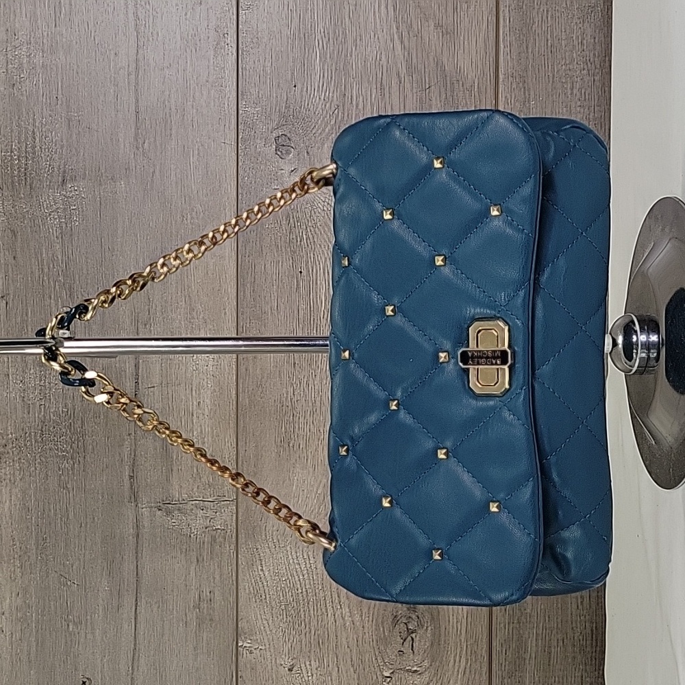 Elegant Teal Quilted Handbag